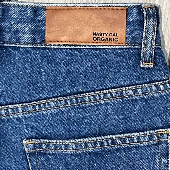 Nasty Gal Organic Denim High Waisted Mom Jeans - Sz 2 NWT - Picture 6 of 7